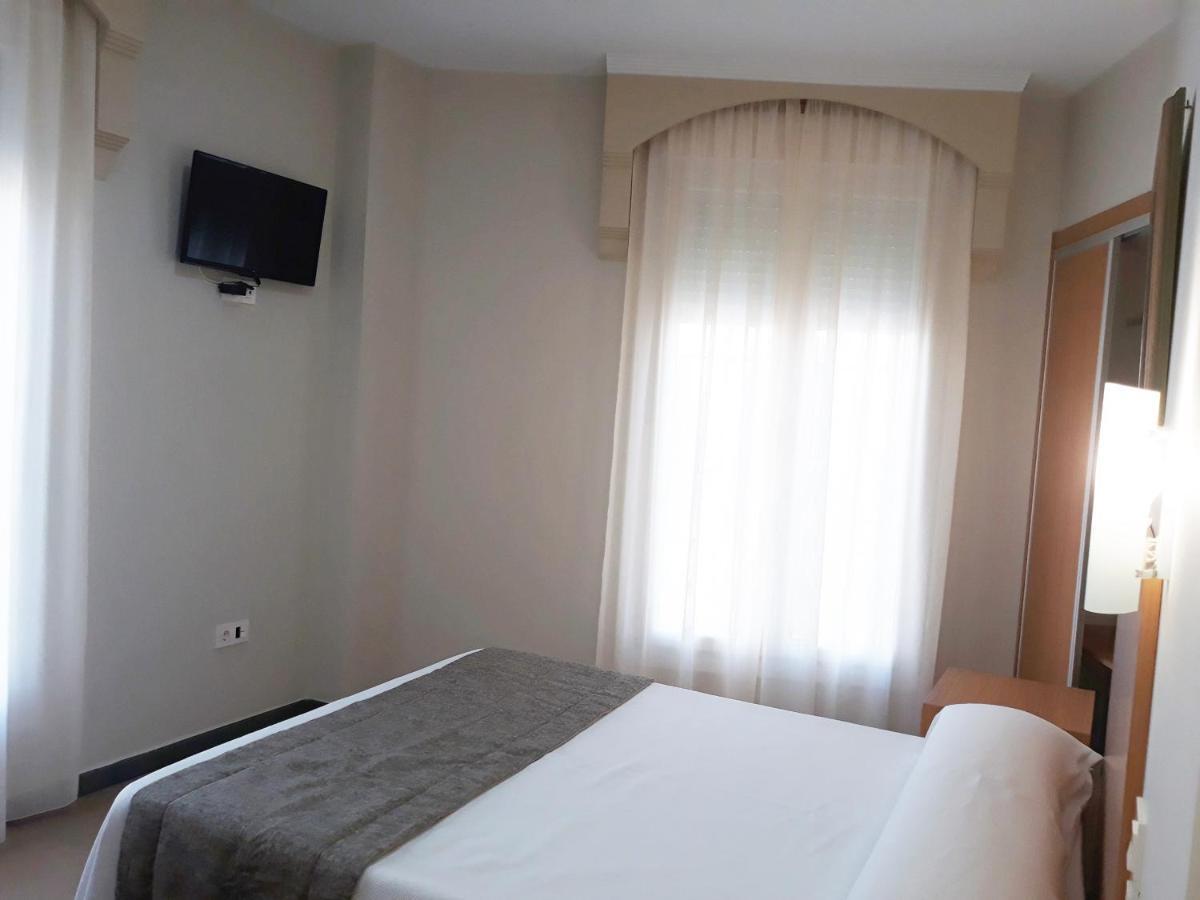 Hostal Montemayor Moguer Εξωτερικό φωτογραφία