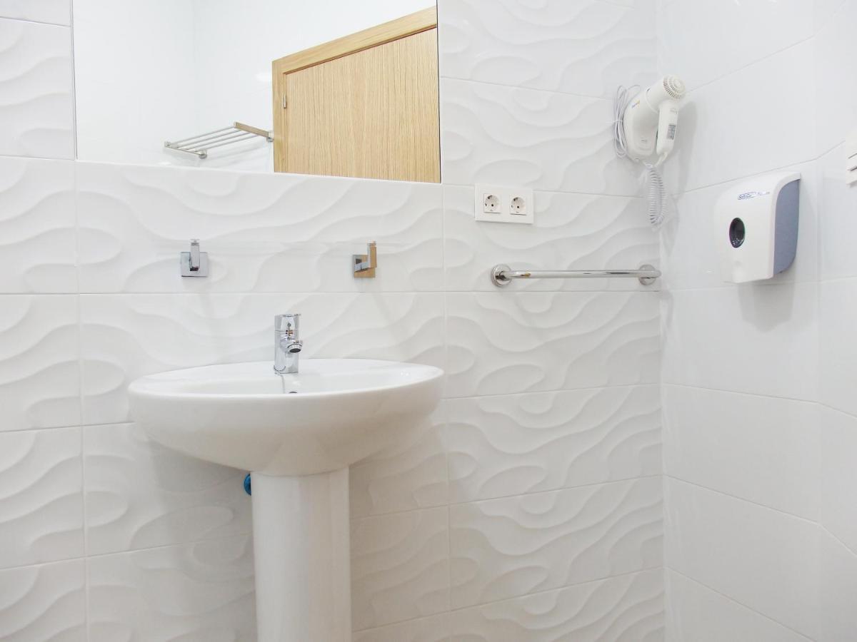 Hostal Montemayor Moguer Εξωτερικό φωτογραφία