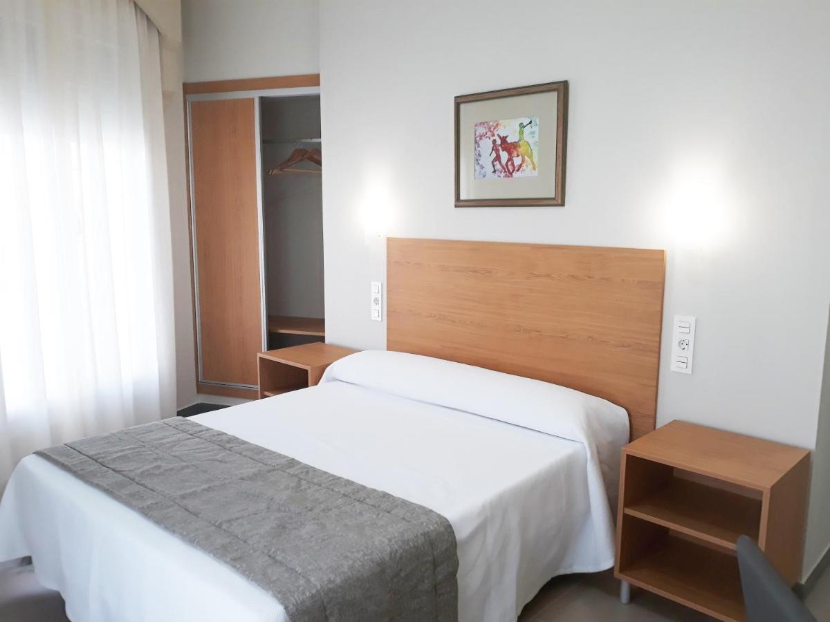 Hostal Montemayor Moguer Εξωτερικό φωτογραφία